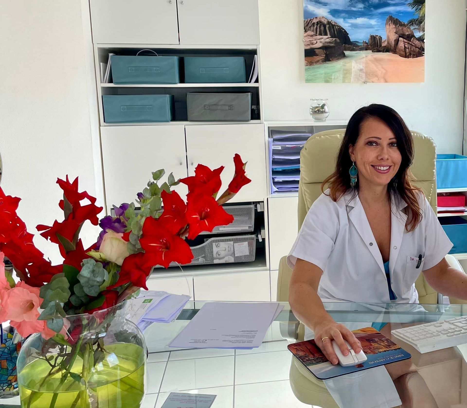 dr nadia delorme