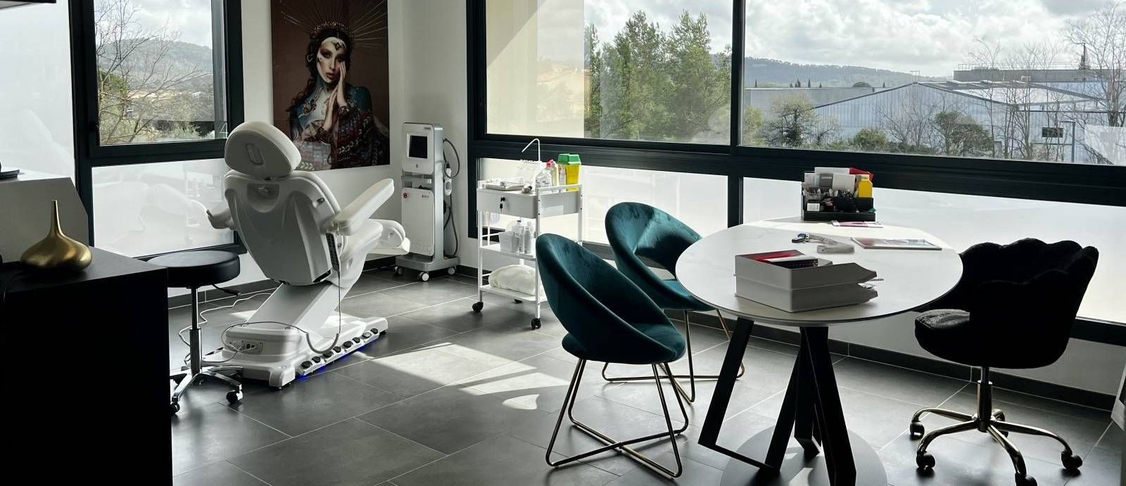 cabinet a CUERS , du docteur Molimard