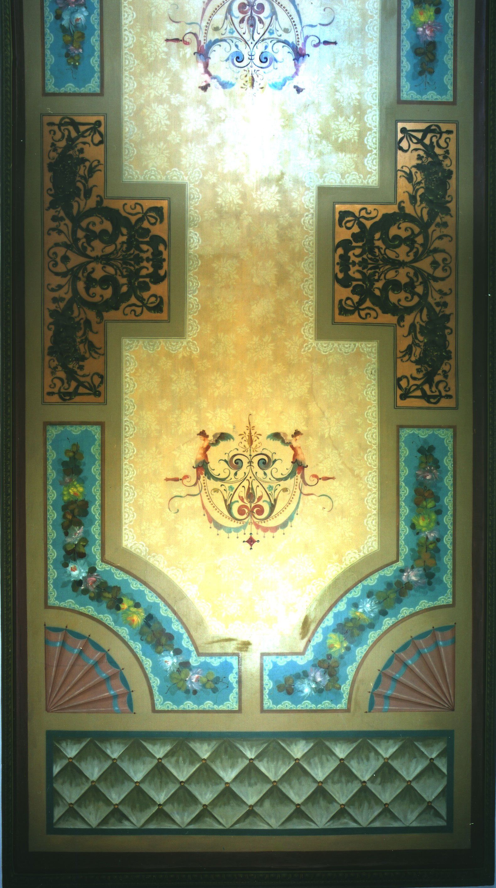 Elsbethstraße 12, restaurierte Deckenmalerei Hofzimmer