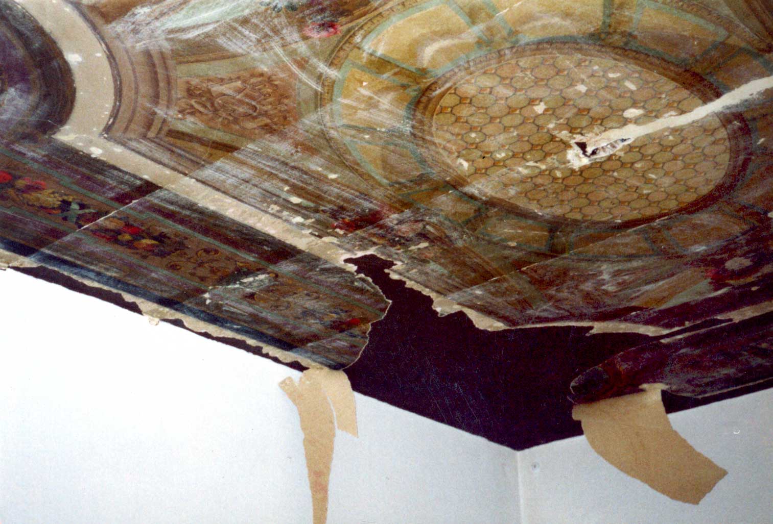 Elsbethstraße 12 in Leipzig Entdeckung der Deckenmalerei 2002