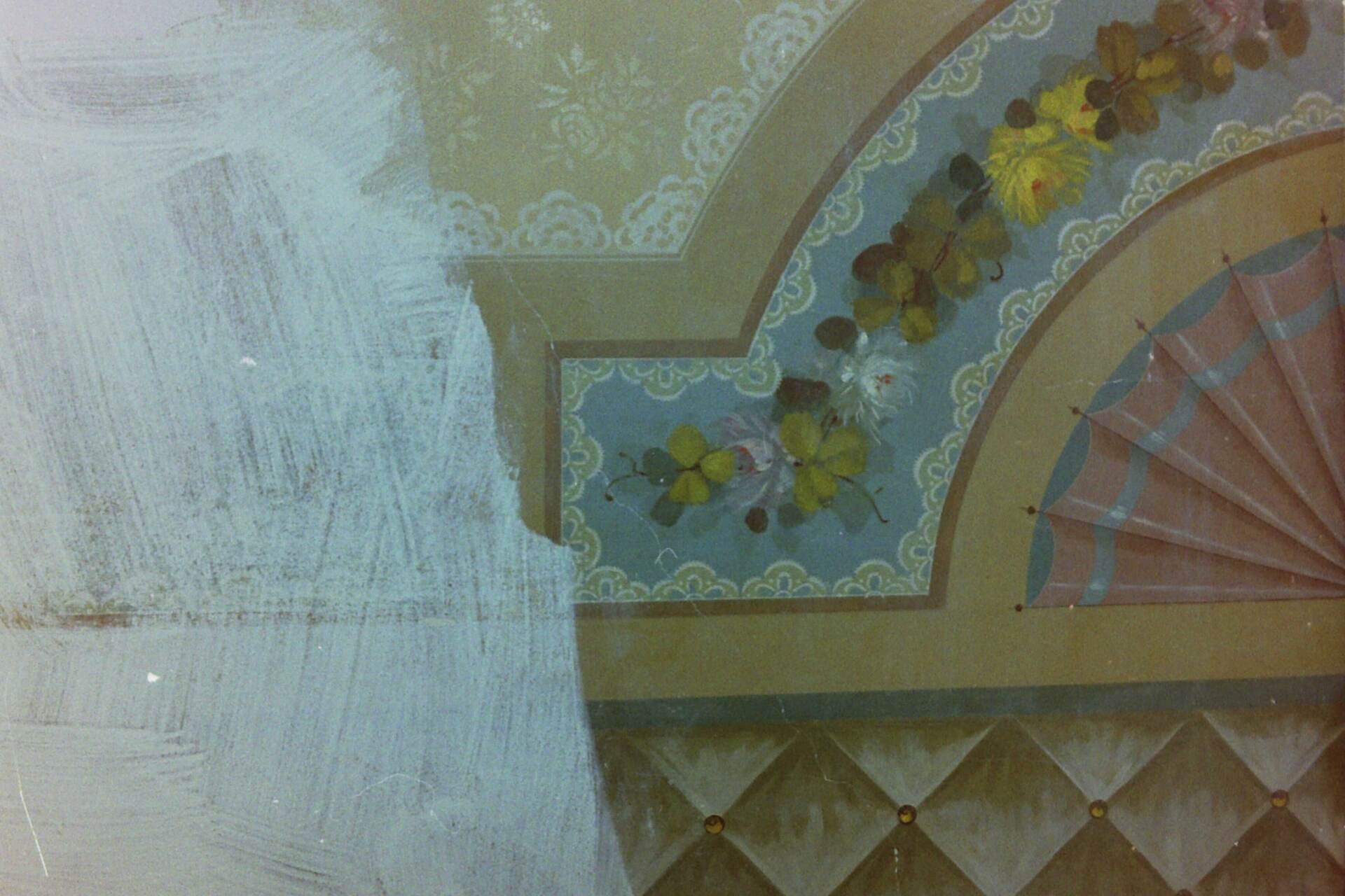 Elsbethstraße 12, Freilegung Deckenmalerei