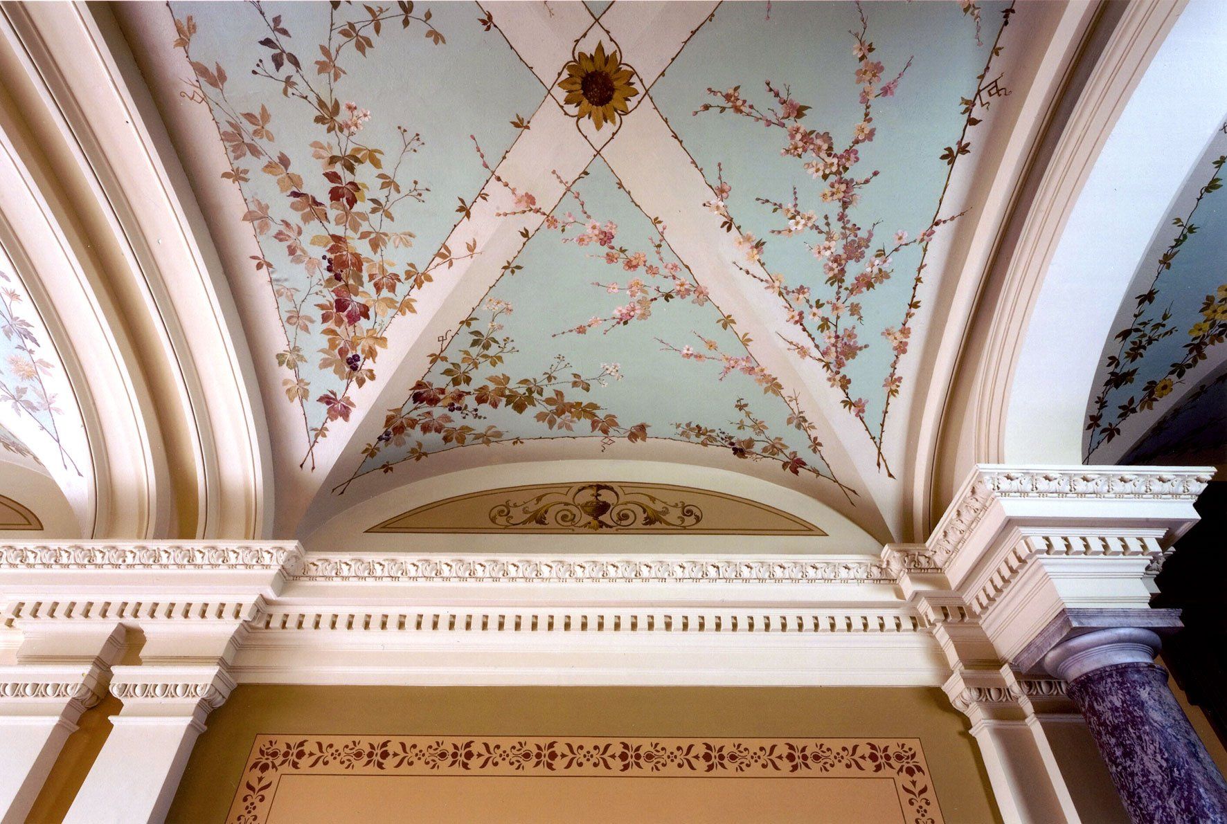 Kreuzstraße 1c Hauseingang