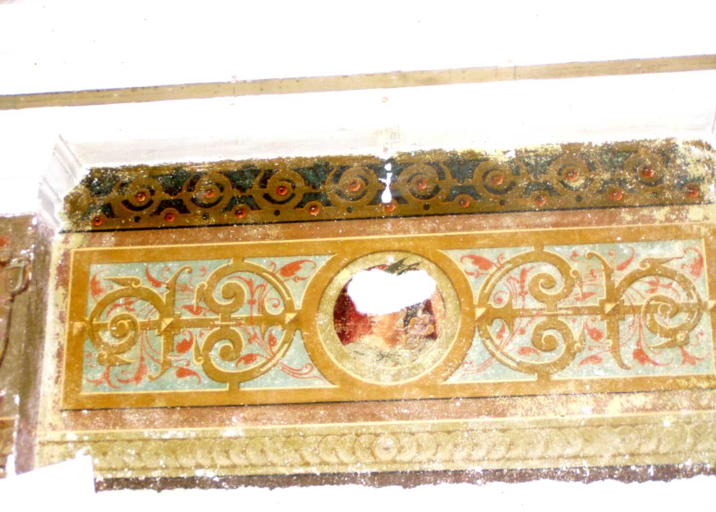 Restaurierung Dekoratiomalerei Hauseingang Münzgasse 18