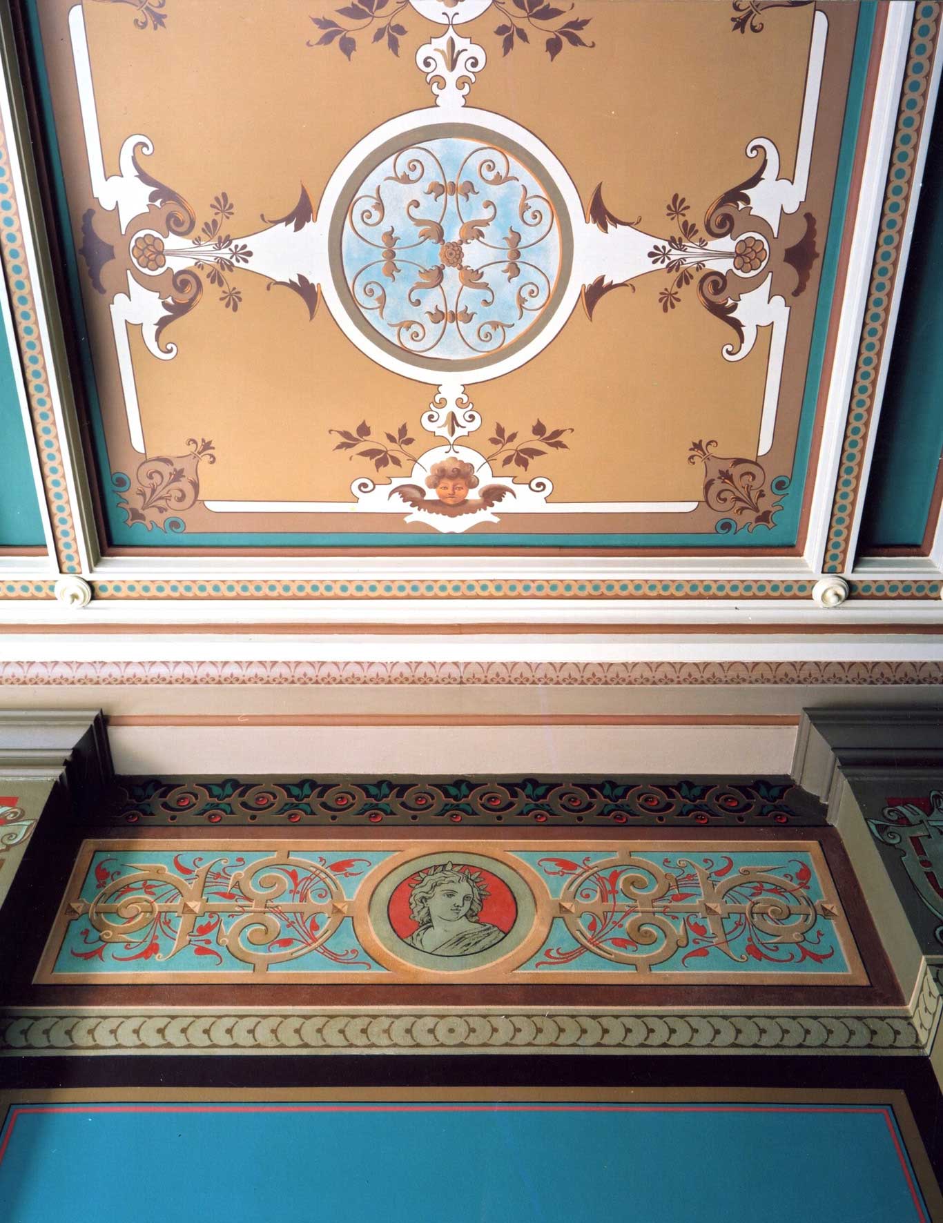 Münzgasse 20-22 restaurierte Deckenmalerei Leipzig Hauseingang