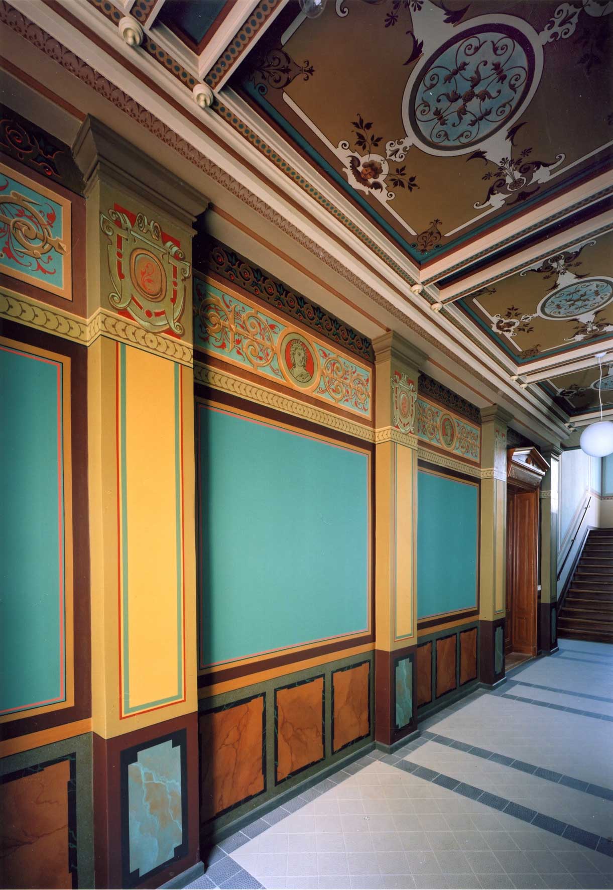 Münzgasse 20-22 fertige Restaurierung Malerei Hauseingang Leipzig