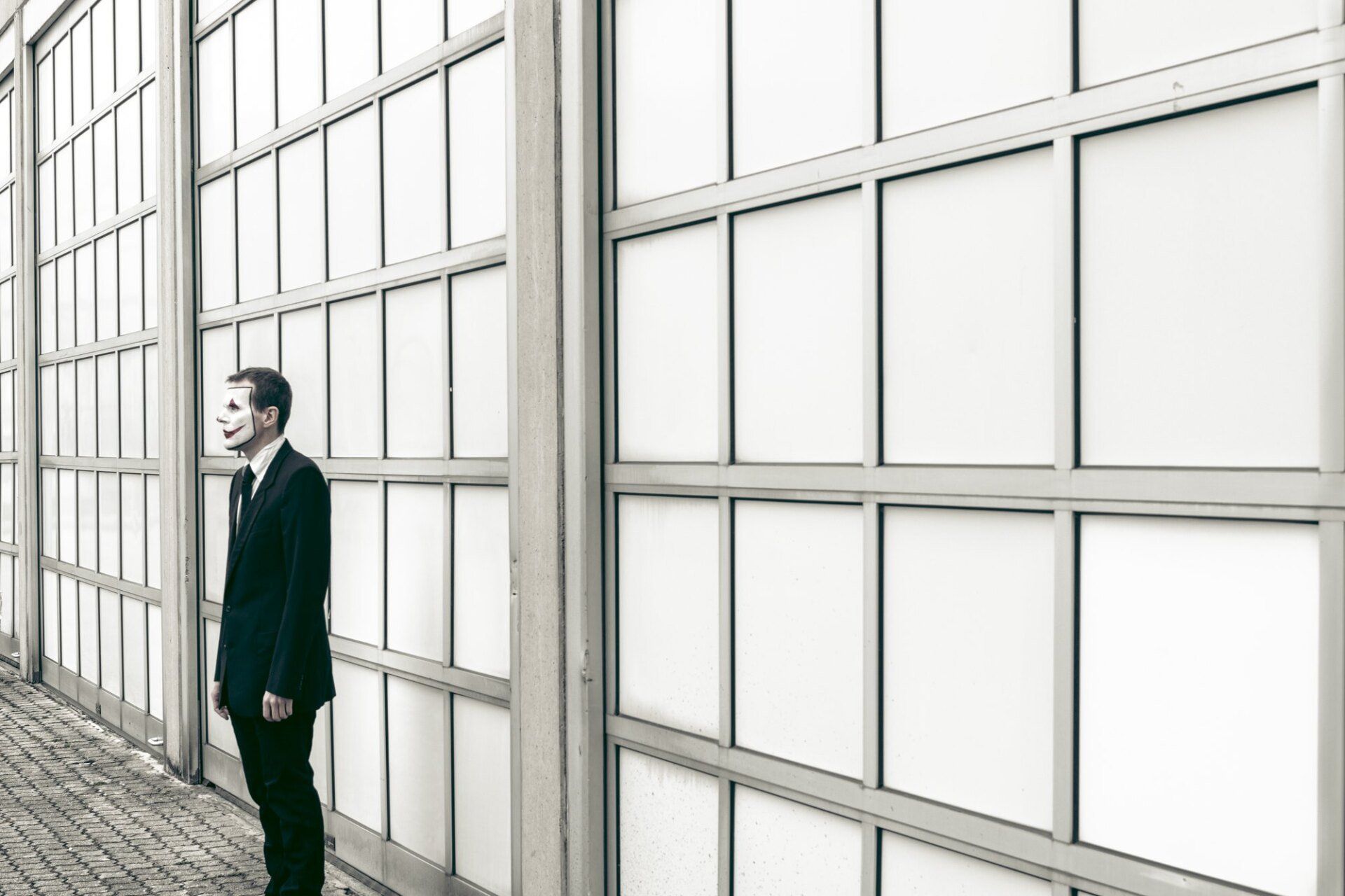 BUSINESS AS USUAL (Fotoshooting mit Sven-Kristian Wolf))