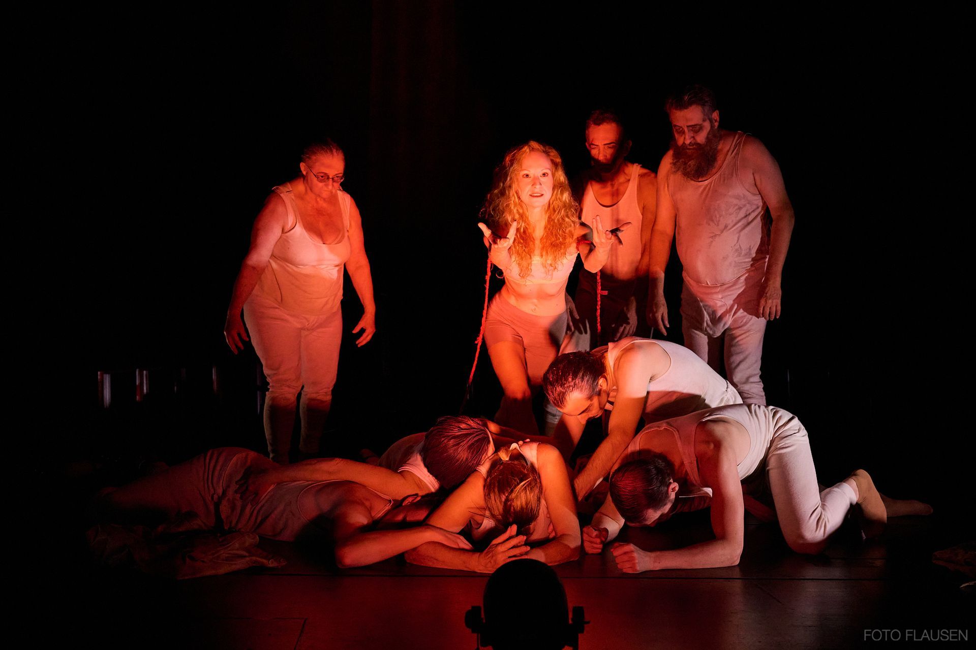 Cassandra Rühmlings Produktion von DIE HEILIGE JOHANNA DER SCHLACHTHÖFE (von Bertold Brecht).