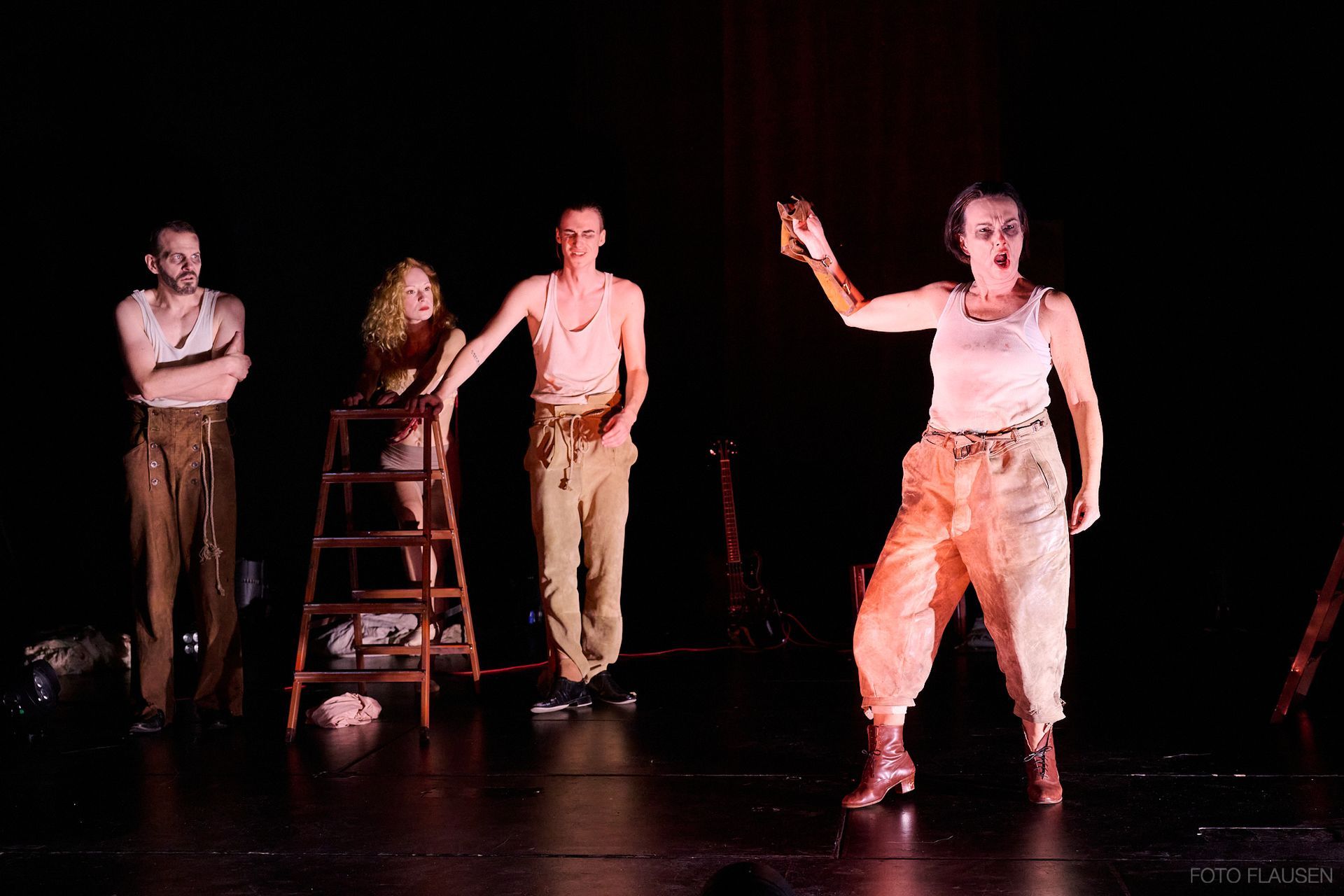 Cassandra Rühmlings Produktion von DIE HEILIGE JOHANNA DER SCHLACHTHÖFE (von Bertold Brecht).