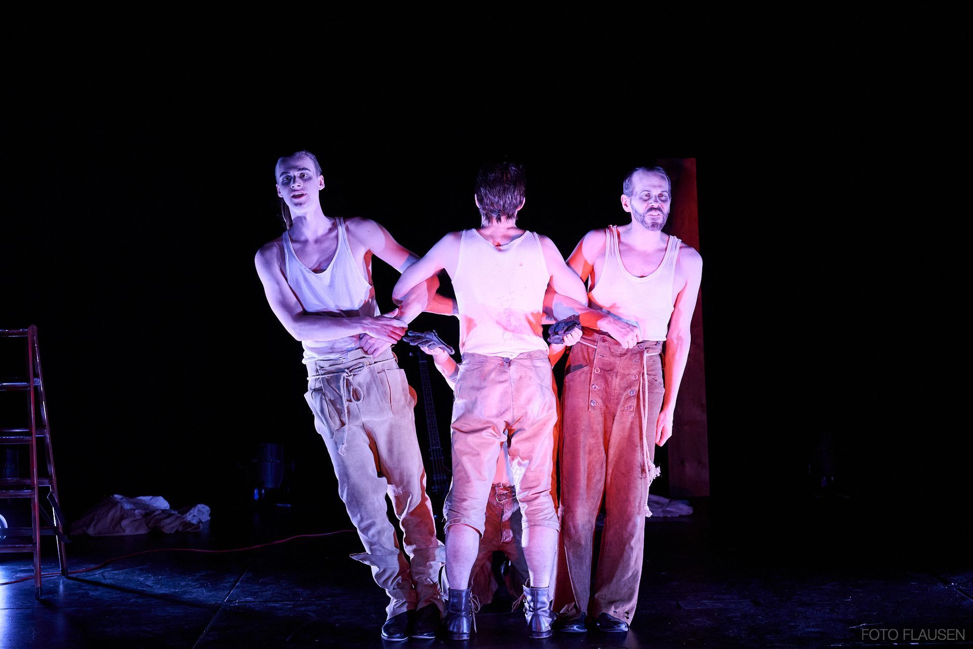 Cassandra Rühmlings Produktion von DIE HEILIGE JOHANNA DER SCHLACHTHÖFE (von Bertold Brecht).