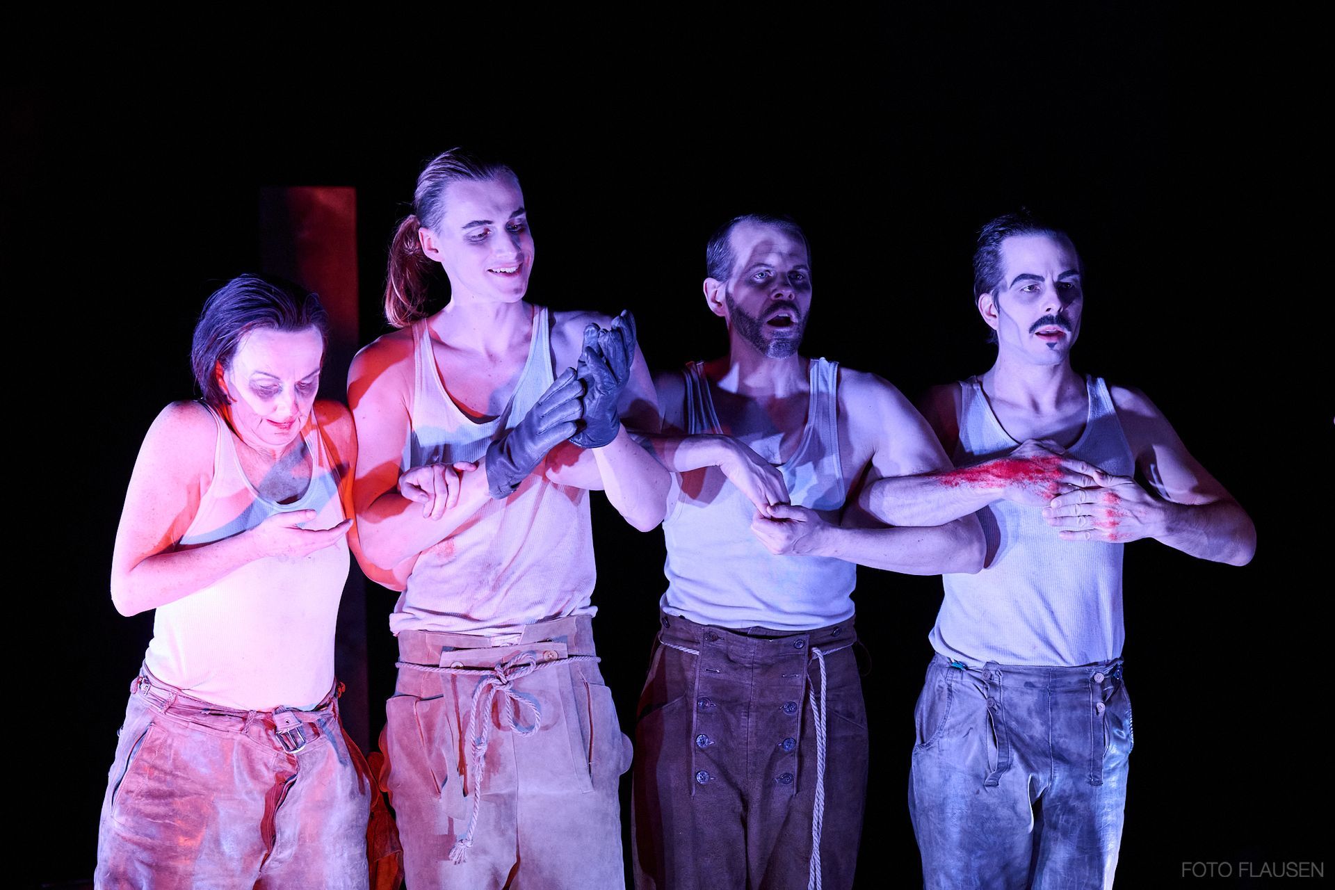 Cassandra Rühmlings Produktion von DIE HEILIGE JOHANNA DER SCHLACHTHÖFE (von Bertold Brecht).