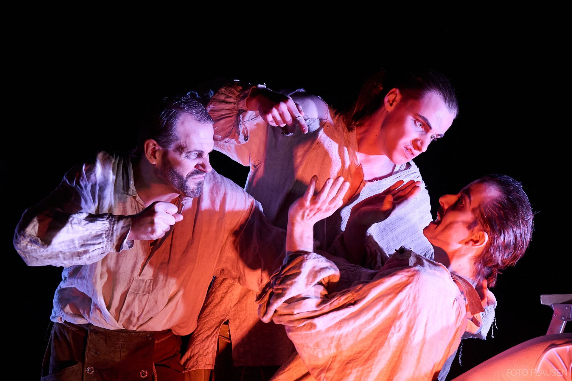 Cassandra Rühmlings Produktion von DIE HEILIGE JOHANNA DER SCHLACHTHÖFE (von Bertold Brecht).