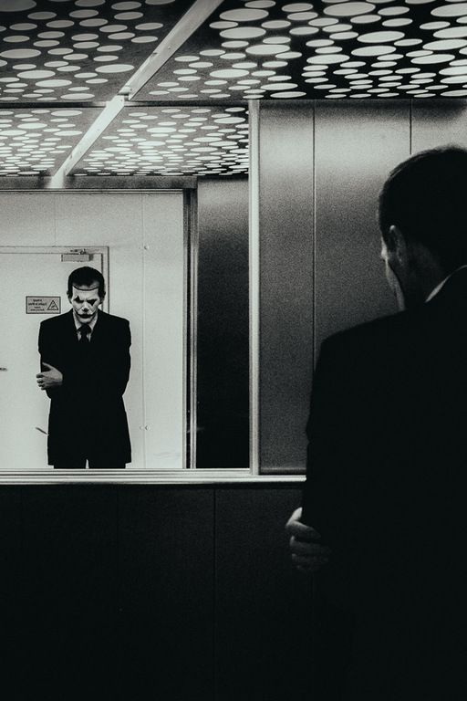 Florian Friedrich als depressiver Clown