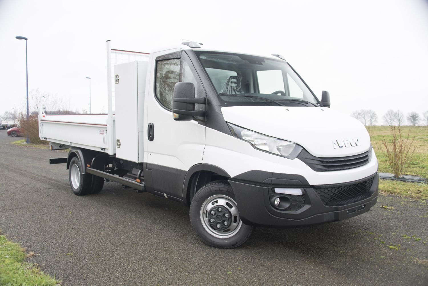 IVECO DAILY 35C15 3.0 150 CH 3750 BENNE COFFRE HAUT