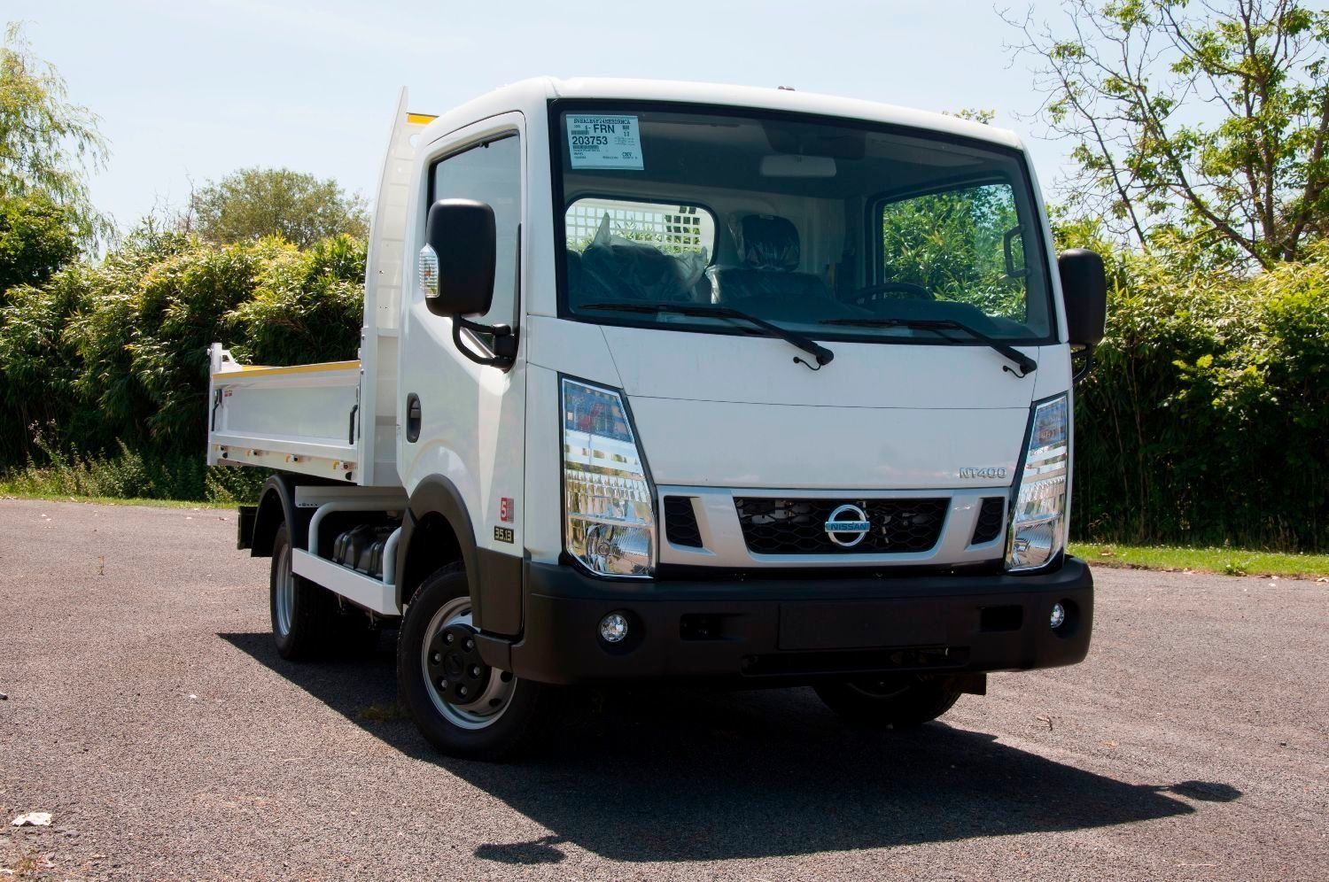 nissan cabstar nt400