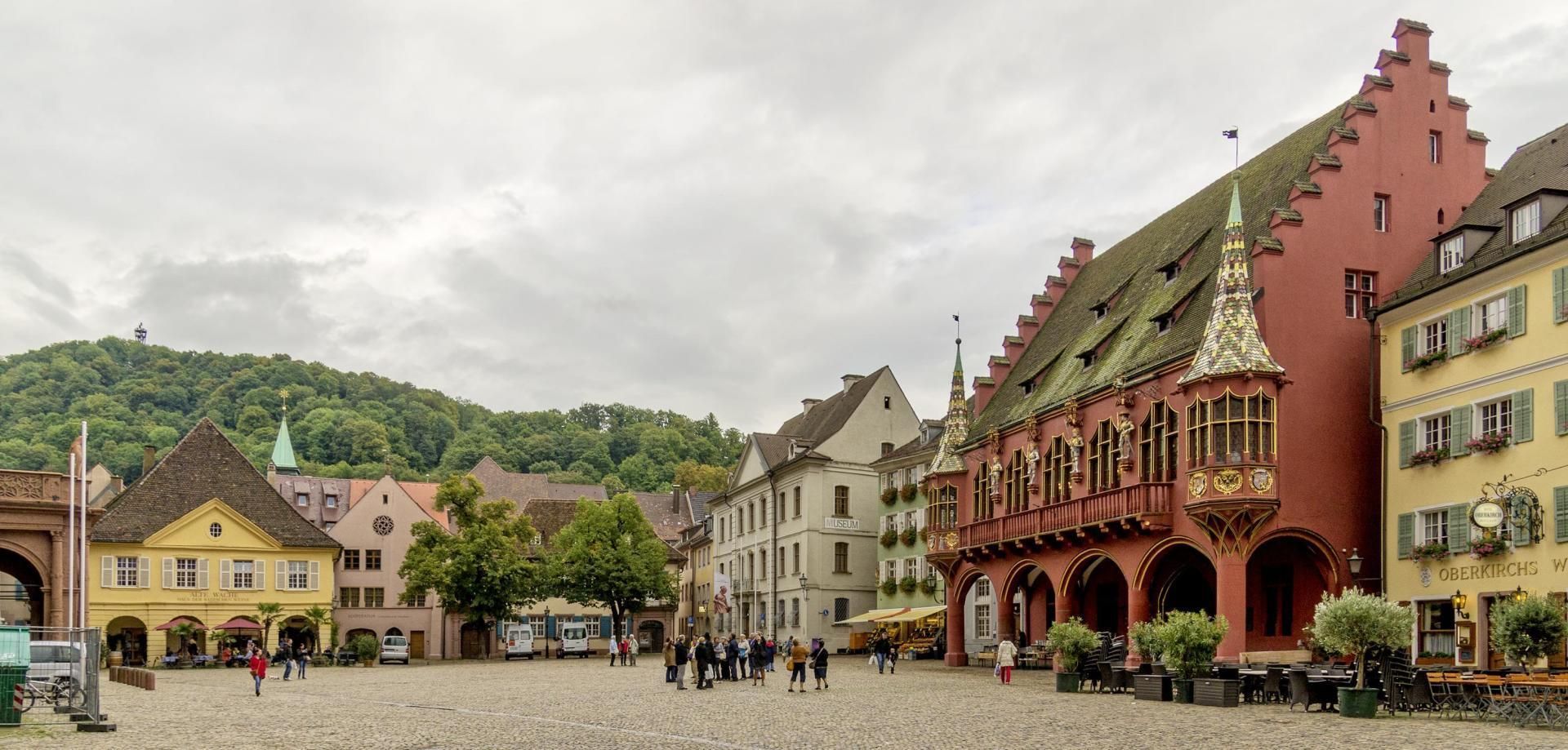 Freiburg im Breisgau Schwarzwald Freiburger Münster Münsterplatz