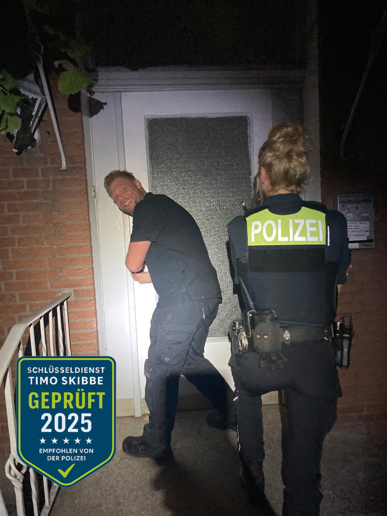 zusammen mit der polizei imeinsatz