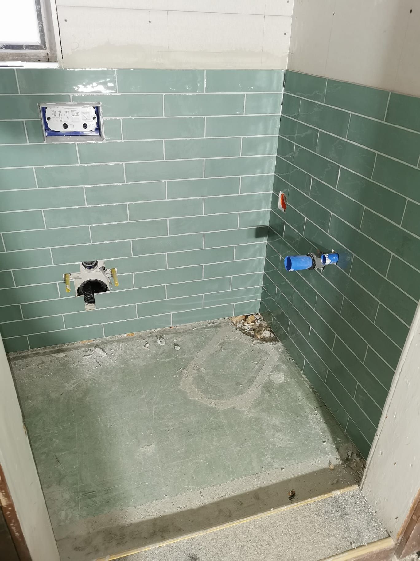 Grüne Fliesen Konstanz, kleinformatige Fliesen, RP-Fliesen-Verlege