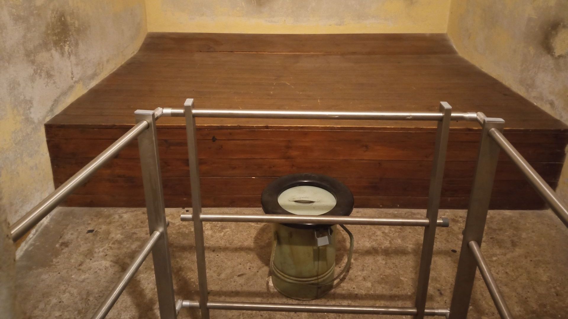 Bild: Andreas Müller Blick in eine Zelle