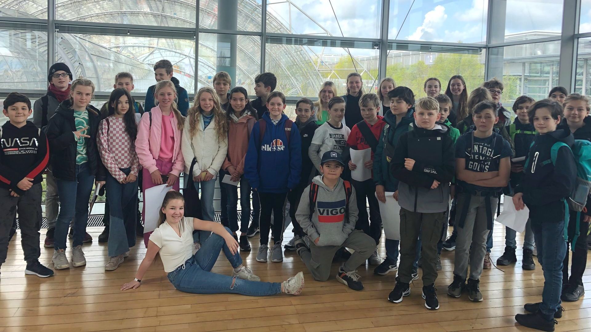 Bild: Katja Jansen Gruppenfoto von Schülern bei der Leipziger Buchmesse