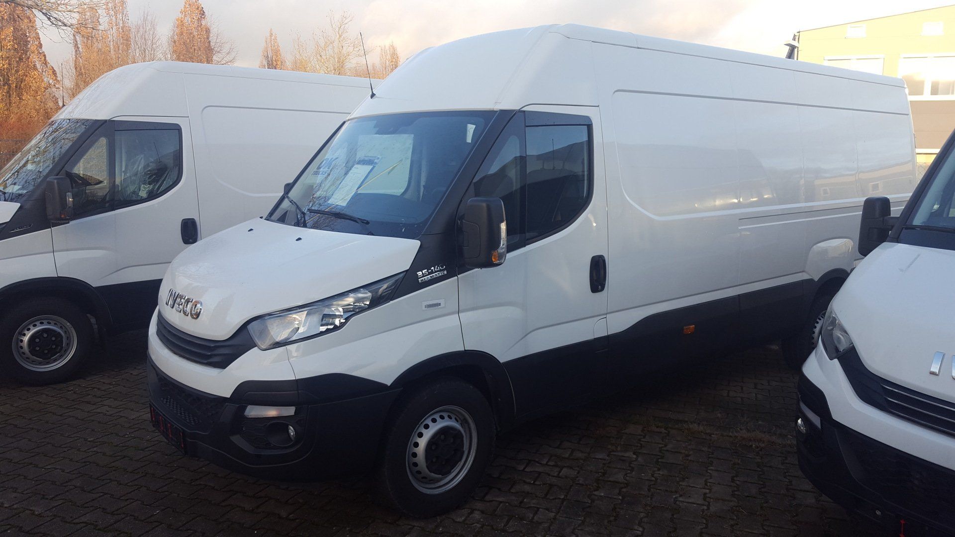 IVECO Daily-Kastenwagen (sw)