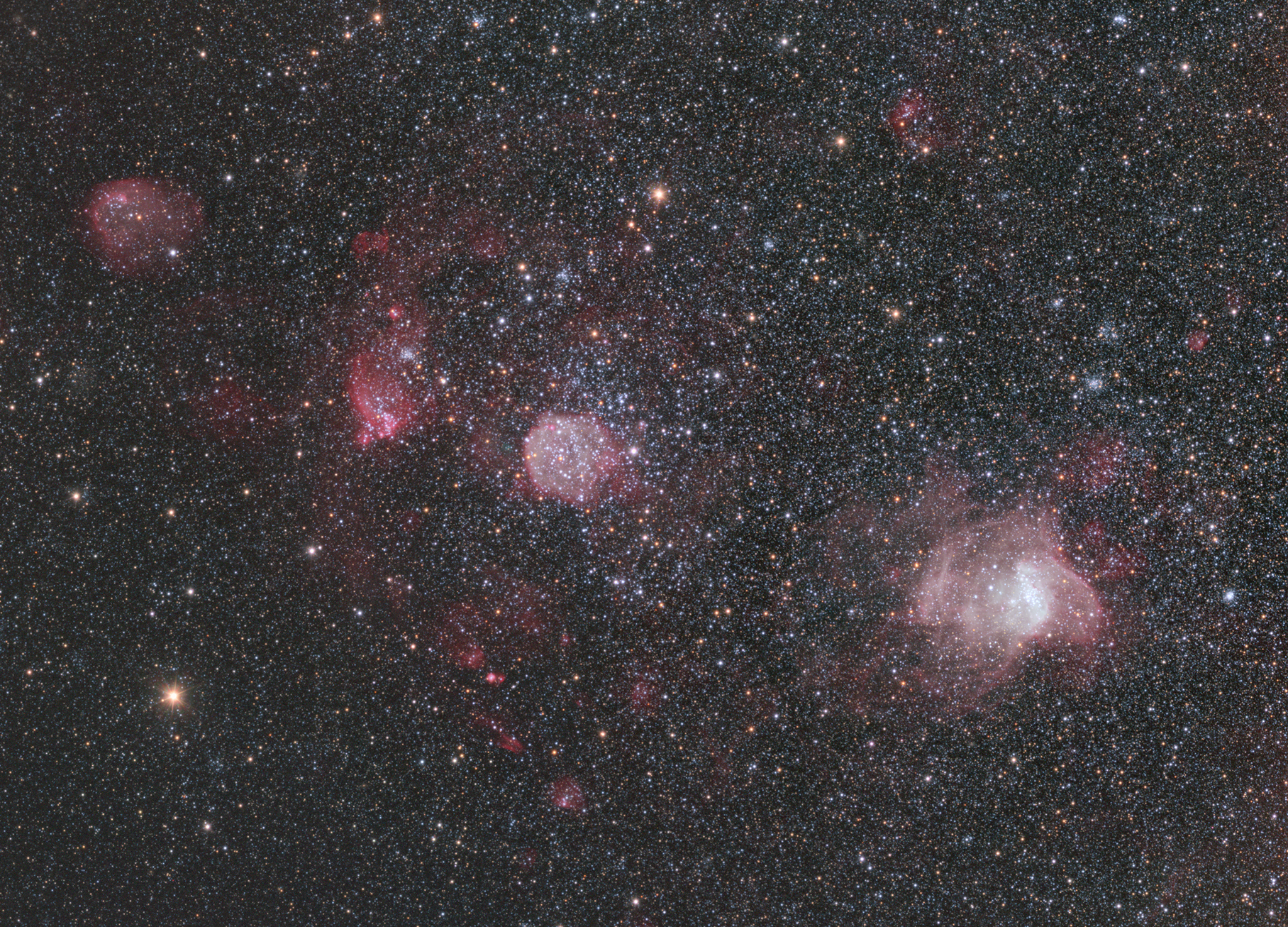 Astronomie, Gasnebel, Astrofotografie, Sterne, Sternenhimmel, Galaxien, Sternsysteme, Sonne, Mond, Planeten, plan. Nebel, Farbige Sterne, Milchstrasse, Protuberanzen, Astroreisen, Naturfotografie