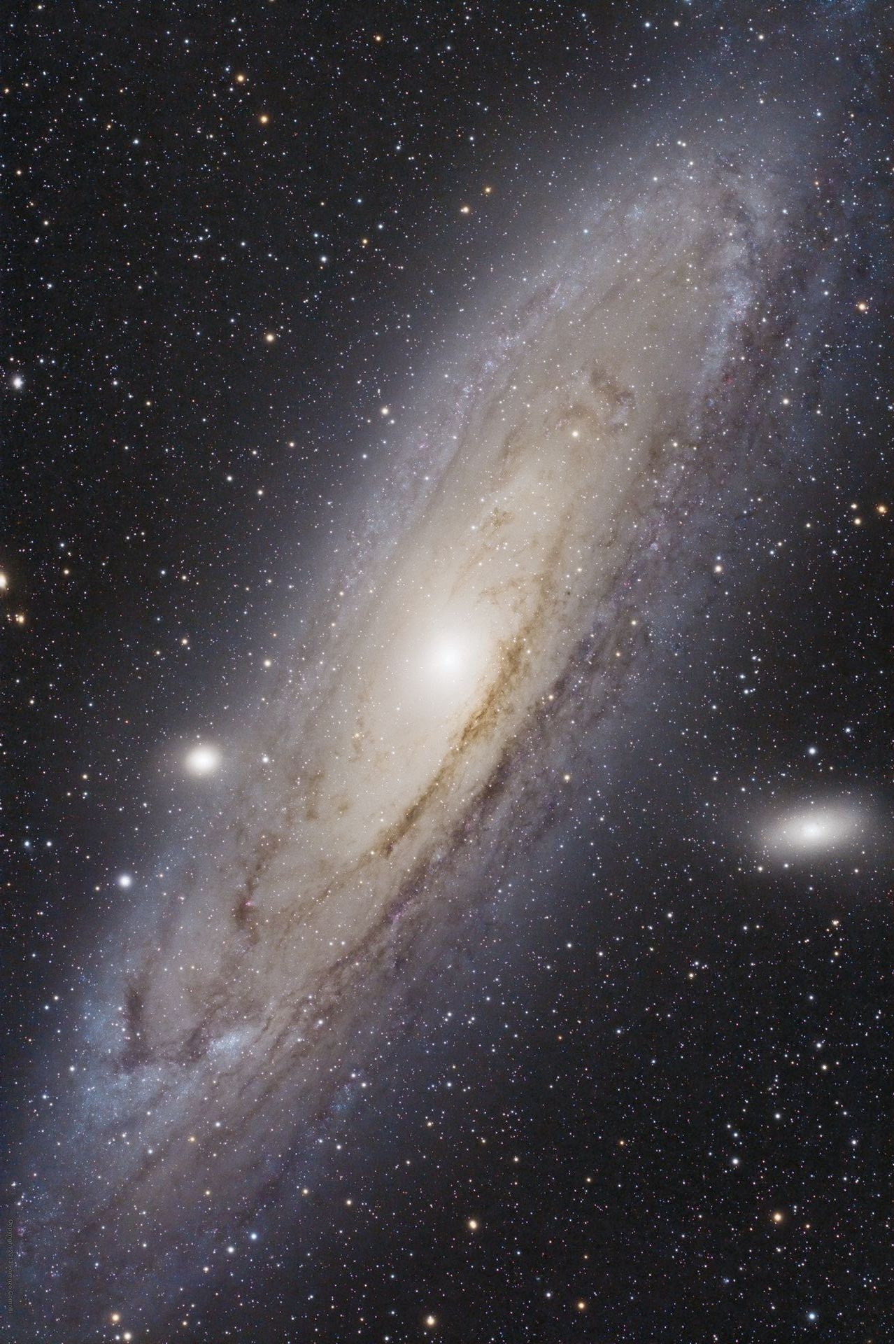 Astronomie, Gasnebel, Astrofotografie, Sterne, Sternenhimmel, Galaxien, Sternsysteme, Sonne, Mond, Planeten, plan. Nebel, Farbige Sterne, Milchstrasse, Protuberanzen, Astroreisen, Naturfotografie