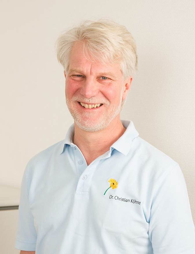 Portrait des Zahnarztes Implantologen Dr. Christian Hügli