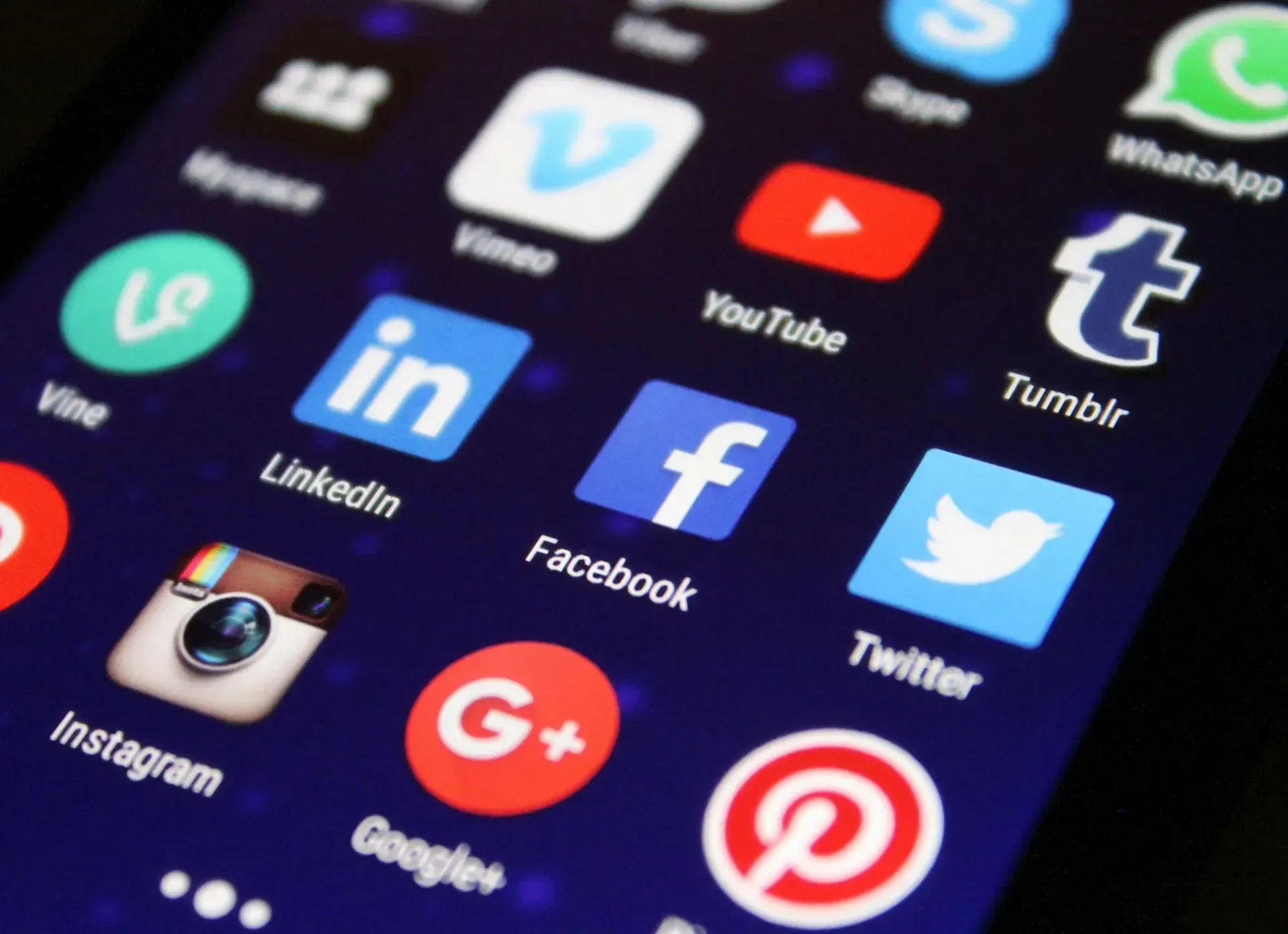 How to Use Multiple Channels (Not Just Email) in CRM Marketing