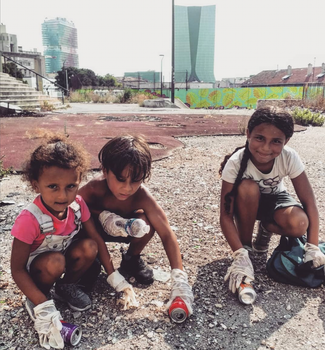 Edmund Platt, l'escargot anglais, valeurs,  déchet, trash, surf, beach clean,  enfants, pollution, france,  the english snail, tr