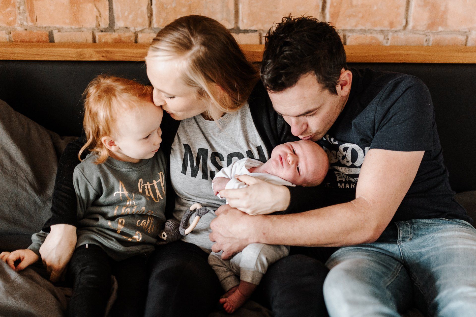 Newborn Homestory Rastatt – Neugeborenes im vertrauten Zuhause