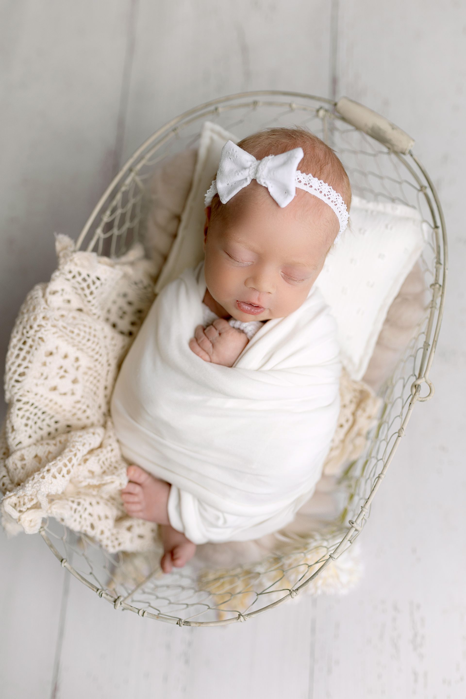 Newborn Shooting Rastatt – natürliche Babyfotografie im Studio