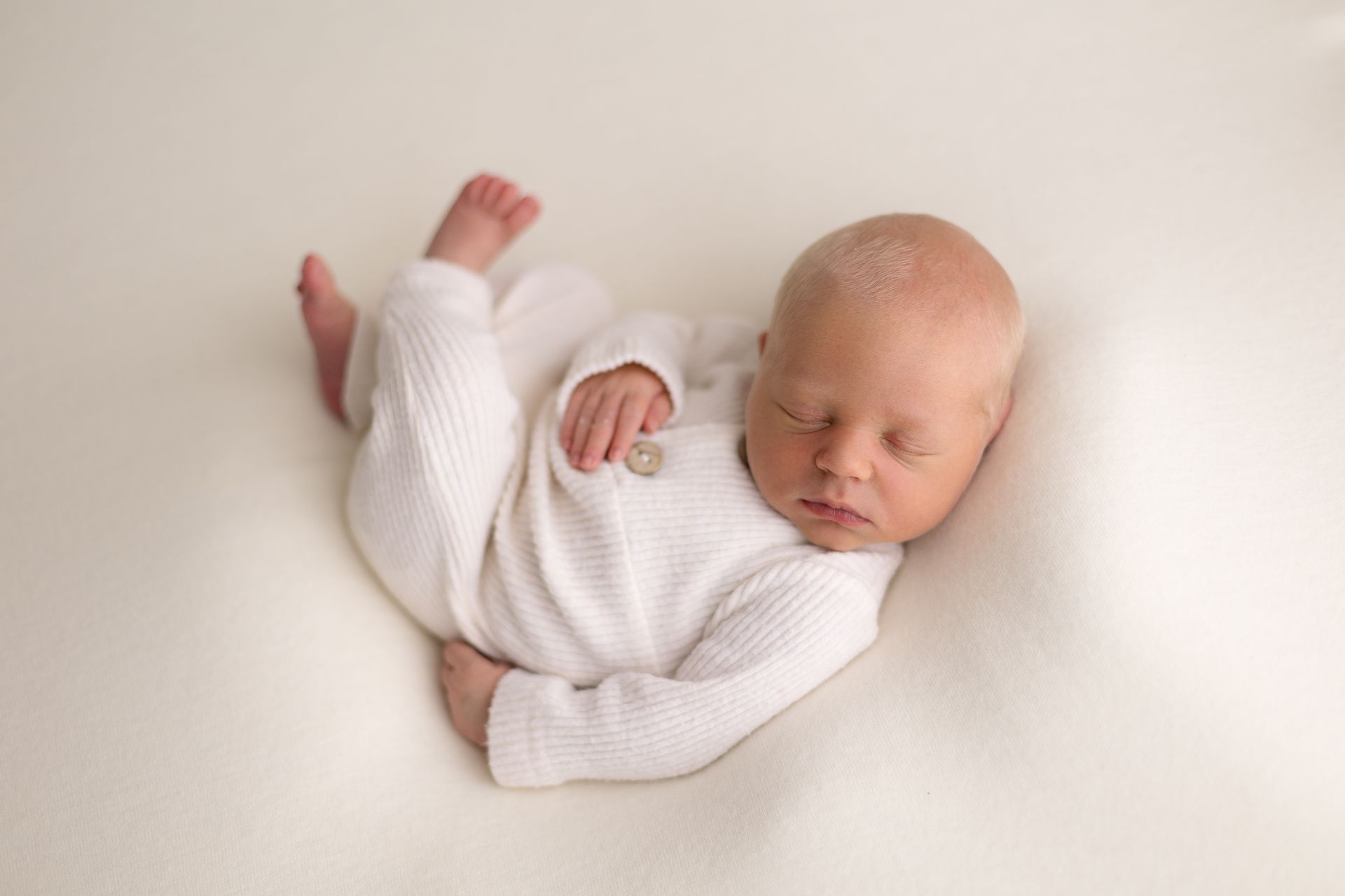 Newborn Shooting Rastatt – natürliche Babyfotografie im Studio