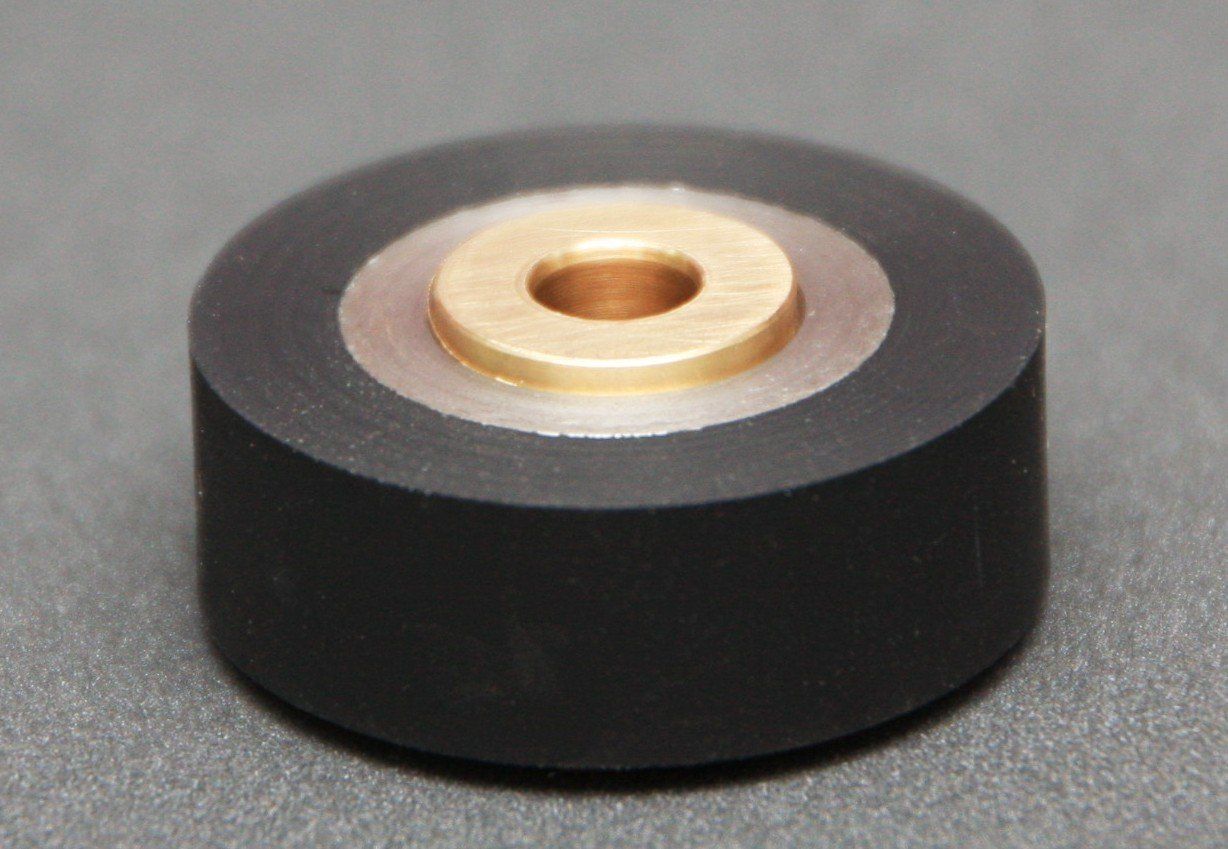Rubber pressure roller, sintered bronze bearing for Revox A77 from with sintered bronze bearing, Premium-Hifi Rubber pressure roller, sintered bronze bearing for Revox A77 from with sintered bronze bearing, Premium-Hifi