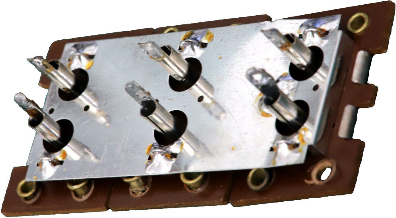 Original Revox ground plane for three pairs of RCA inputs, Premium-Hifi Original Revox ground plane for three pairs of RCA inputs, Premium-Hifi