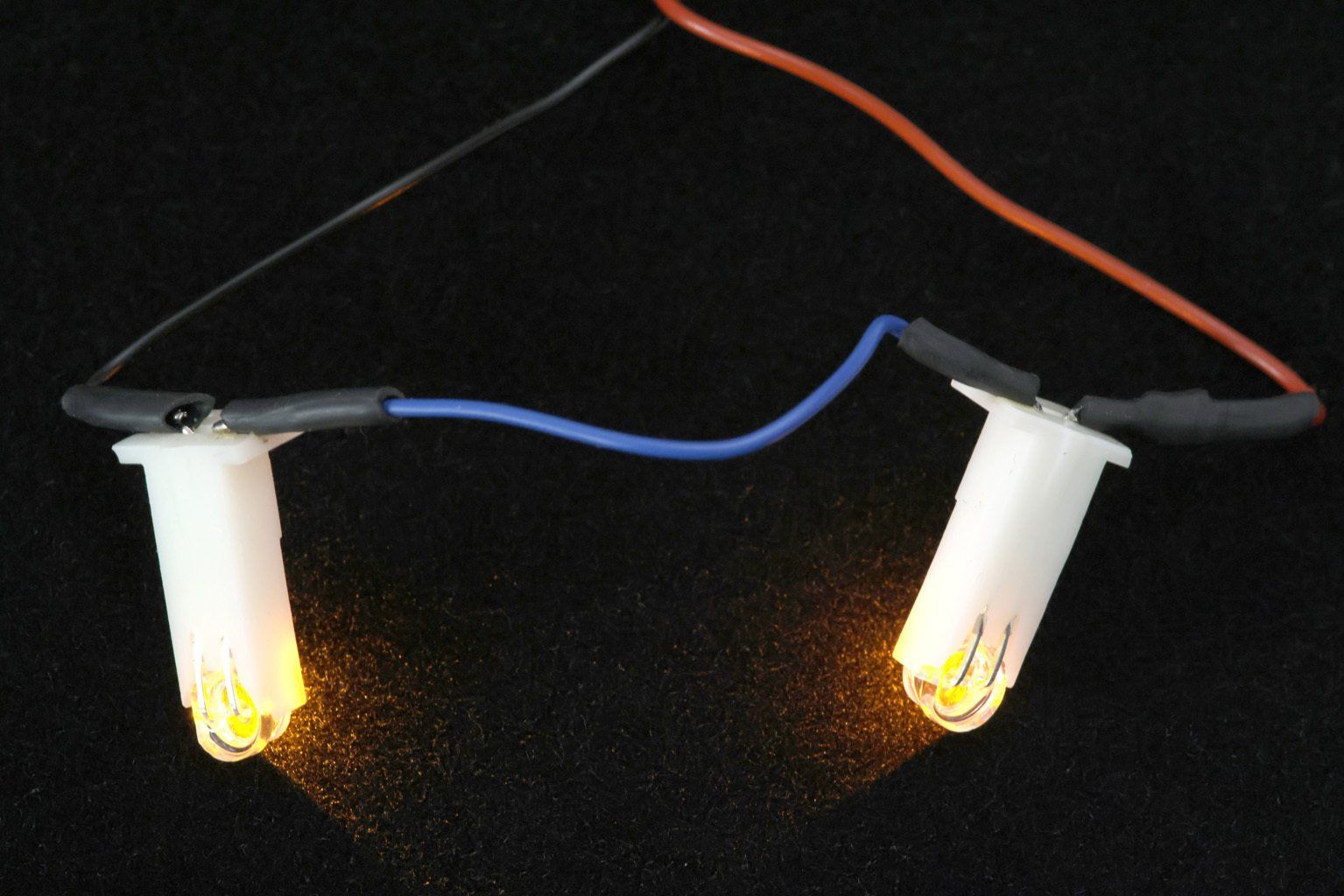 yellow LEDs are more orange, revox-online
