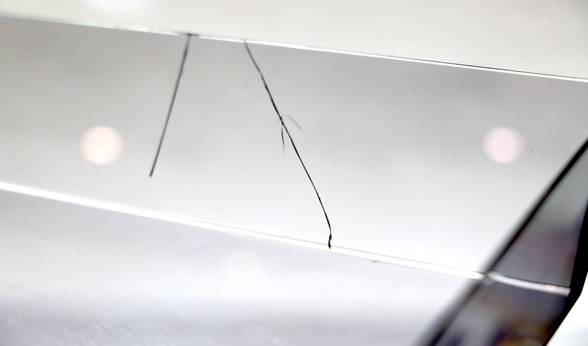 broken and cracked covers of Revox turntables, Premium-Hifi broken and cracked covers of Revox turntables, Premium-Hifi