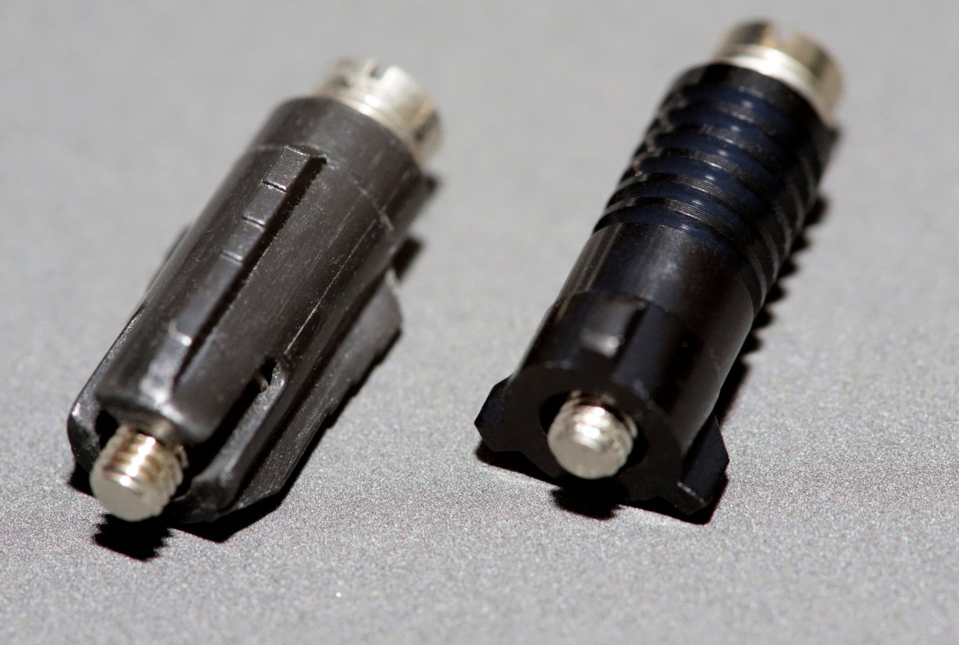 Dreizack, Klemmhülse schwarz von Premium-Hifi Dreizack, Klemmhülse schwarz von Premium-Hifi