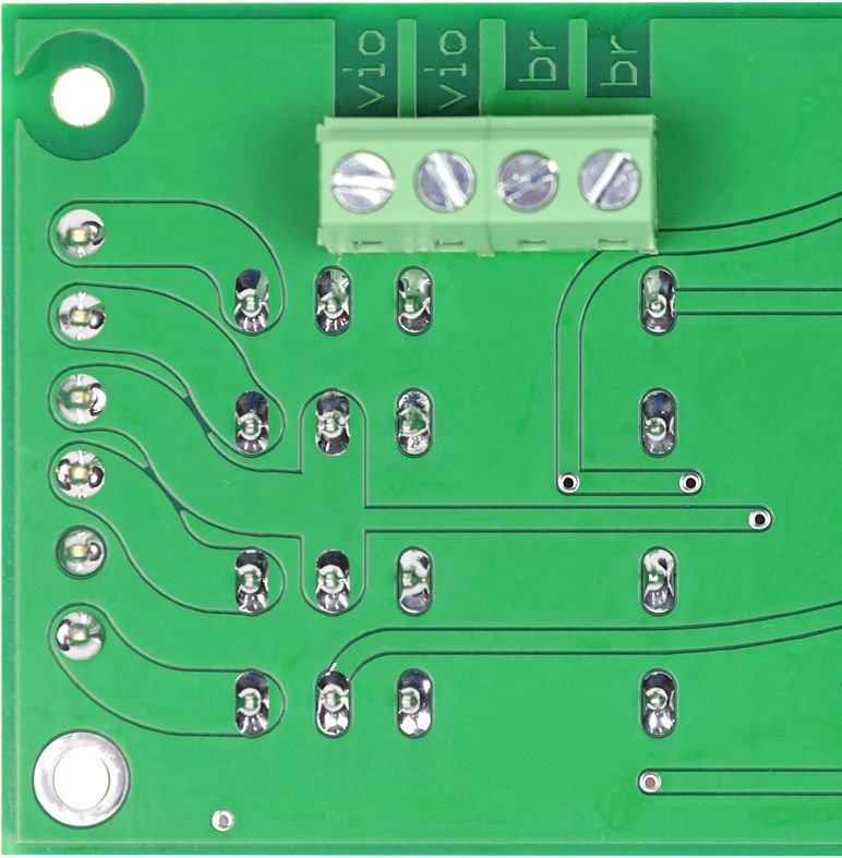 die Klemmen des Preout-Signals des Premium-Hifi Protection Circuit vom Revox B750 Vollverstärker die Klemmen des Preout-Signals des Premium-Hifi Protection Circuit vom Revox B750 Vollverstärker