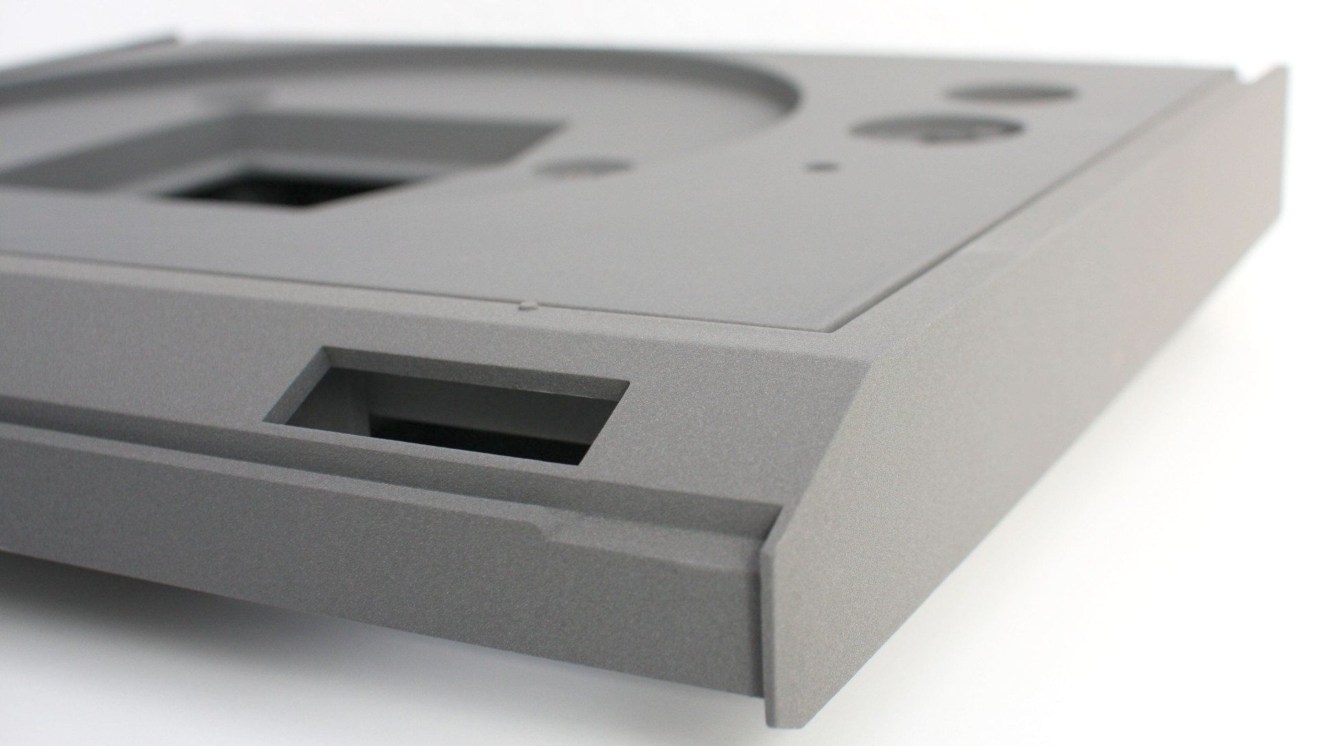 Newly coated turntable housing with the original Nextel from Premium-Hifi Newly coated turntable housing with the original Nextel from Premium-Hifi