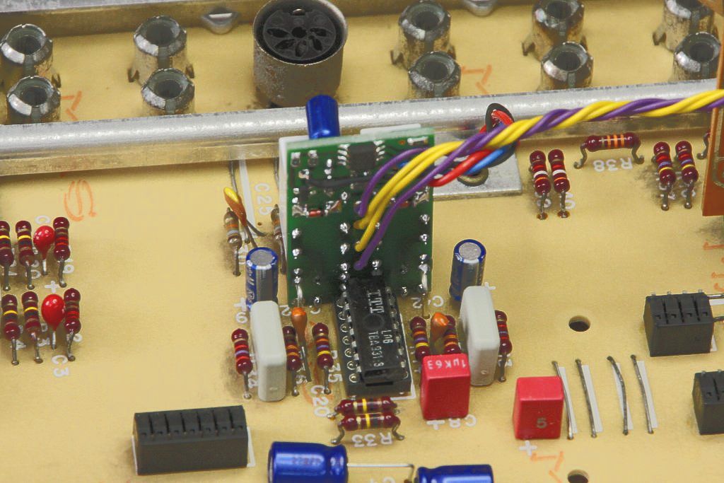 Audio electronics with Premium-Hifi switch-on delay of the Revox A700 Audio electronics with Premium-Hifi switch-on delay of the Revox A700