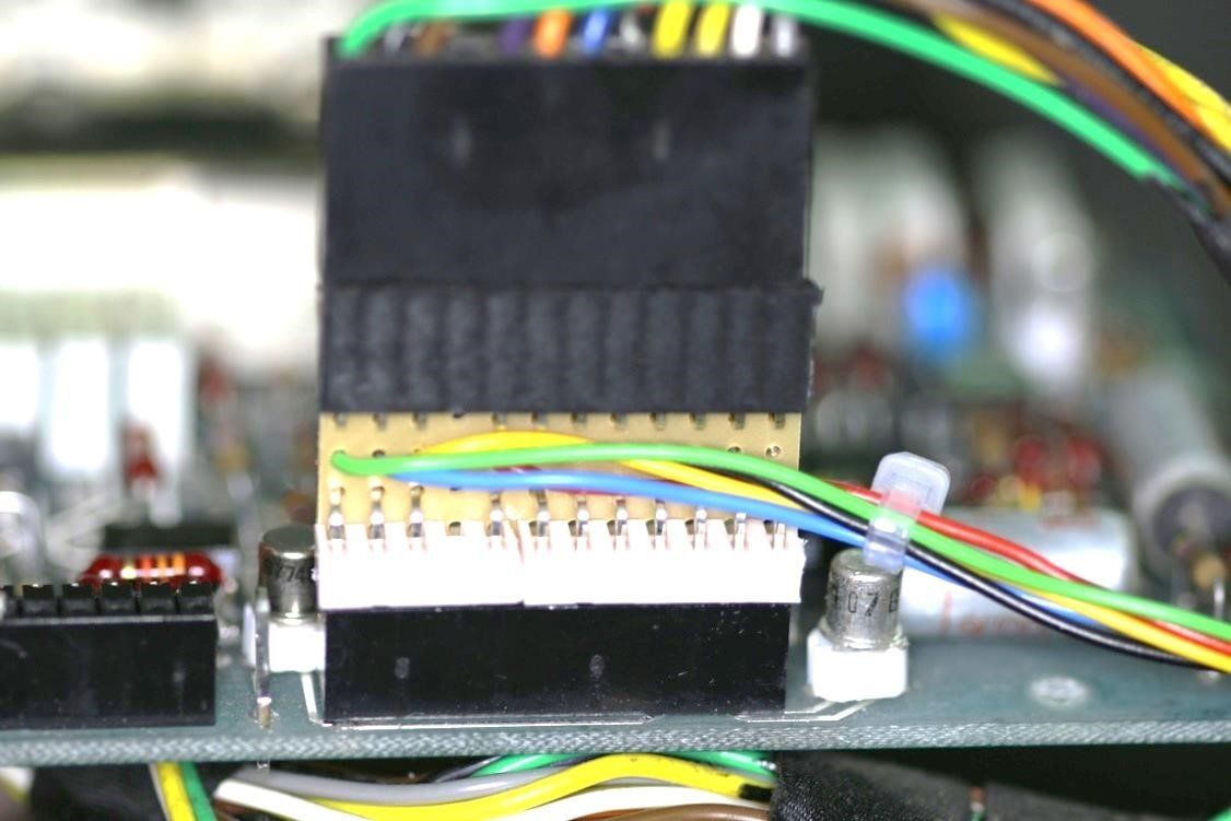 Adapter board from Premium-Hifi on the Speed control of the Revox A700 Adapter board from Premium-Hifi on the Speed control of the Revox A700