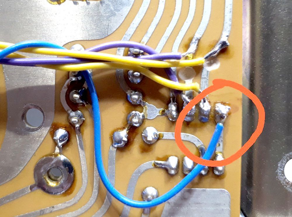 The S-OFF signal of the Revox A700 for the fast switch-off of the Premium-Hifi switch-on delay The S-OFF signal of the Revox A700 for the fast switch-off of the Premium-Hifi switch-on delay