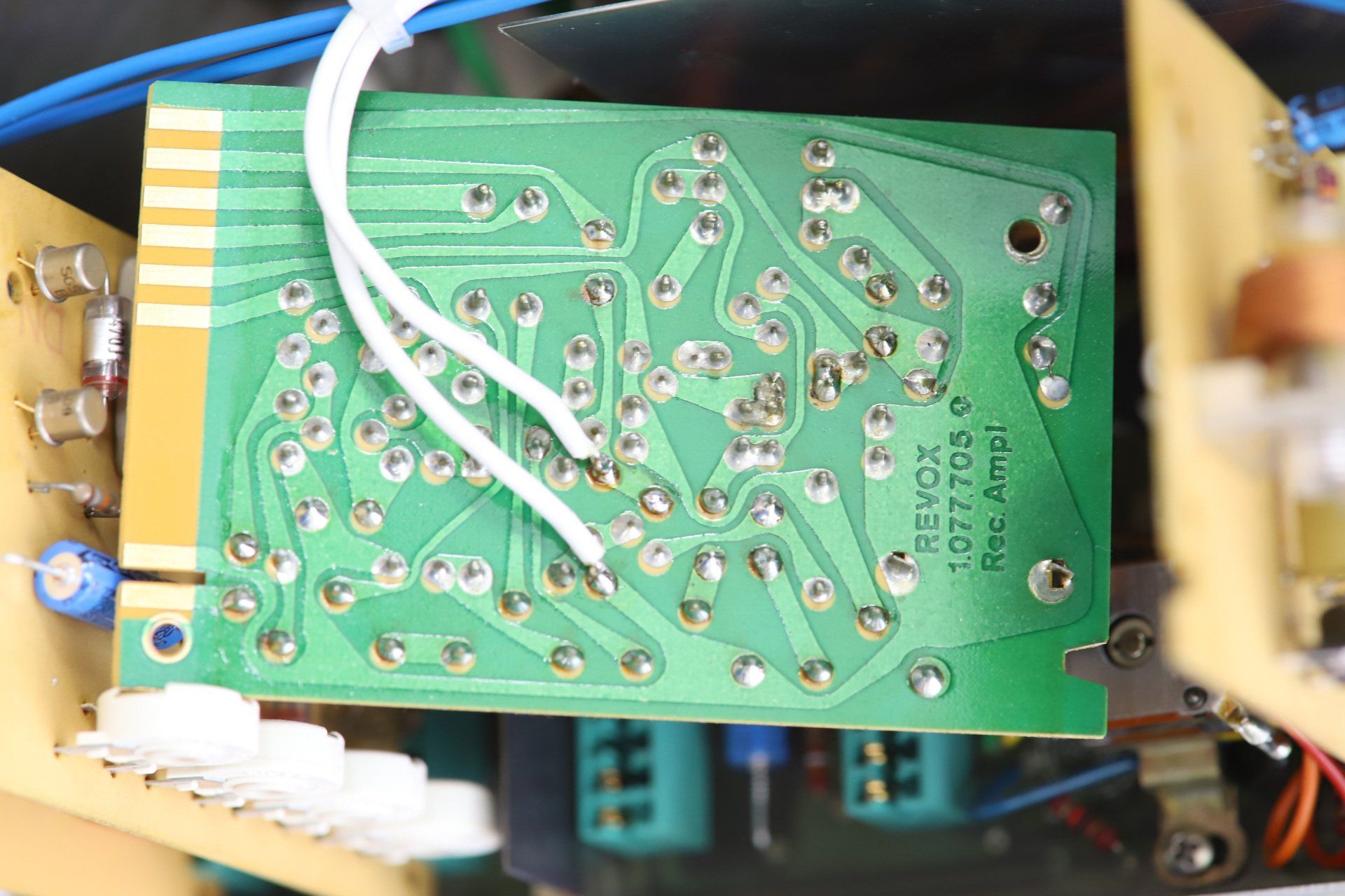 ESV 77 from Premium-Hifi, solder VU-meter protection to Revox A77 Rec Ampl. ESV 77 from Premium-Hifi, solder VU-meter protection to Revox A77 Rec Ampl.