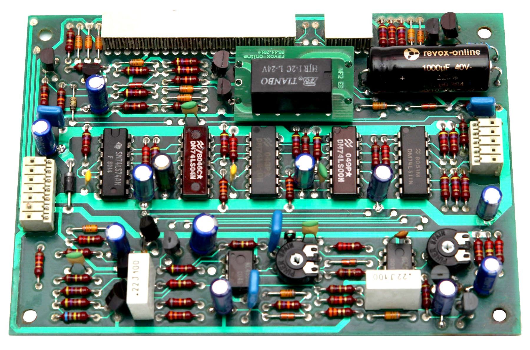 The tone arm control of the Revox B795 vinyl player, Premium-Hifi The tone arm control of the Revox B795 turntable, Premium-Hifi