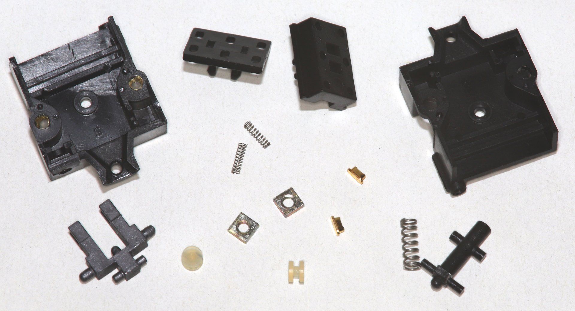 All parts of the Revox toggle switch after opening, Premium-Hifi All parts of the Revox toggle switch after opening, Premium-Hifi
