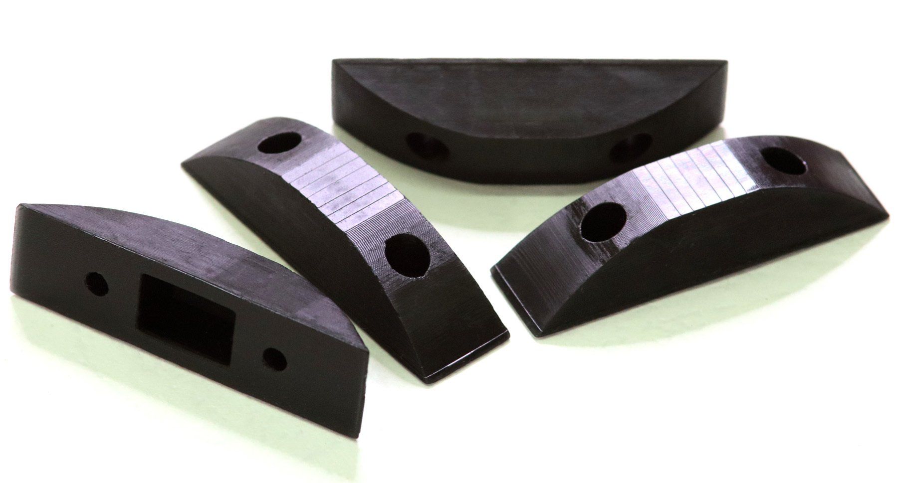 Vier fabrikneue Studer A67, B67 Gerätefüße von Premium-Hifi Vier fabrikneue Studer A67, B67 Gerätefüße von Premium-Hifi