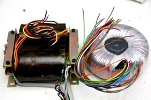 Comparison of the old Revox transformer and the new transformer from Premium-Hifi Comparison of the old Revox transformer and the new transformer from Premium-Hifi