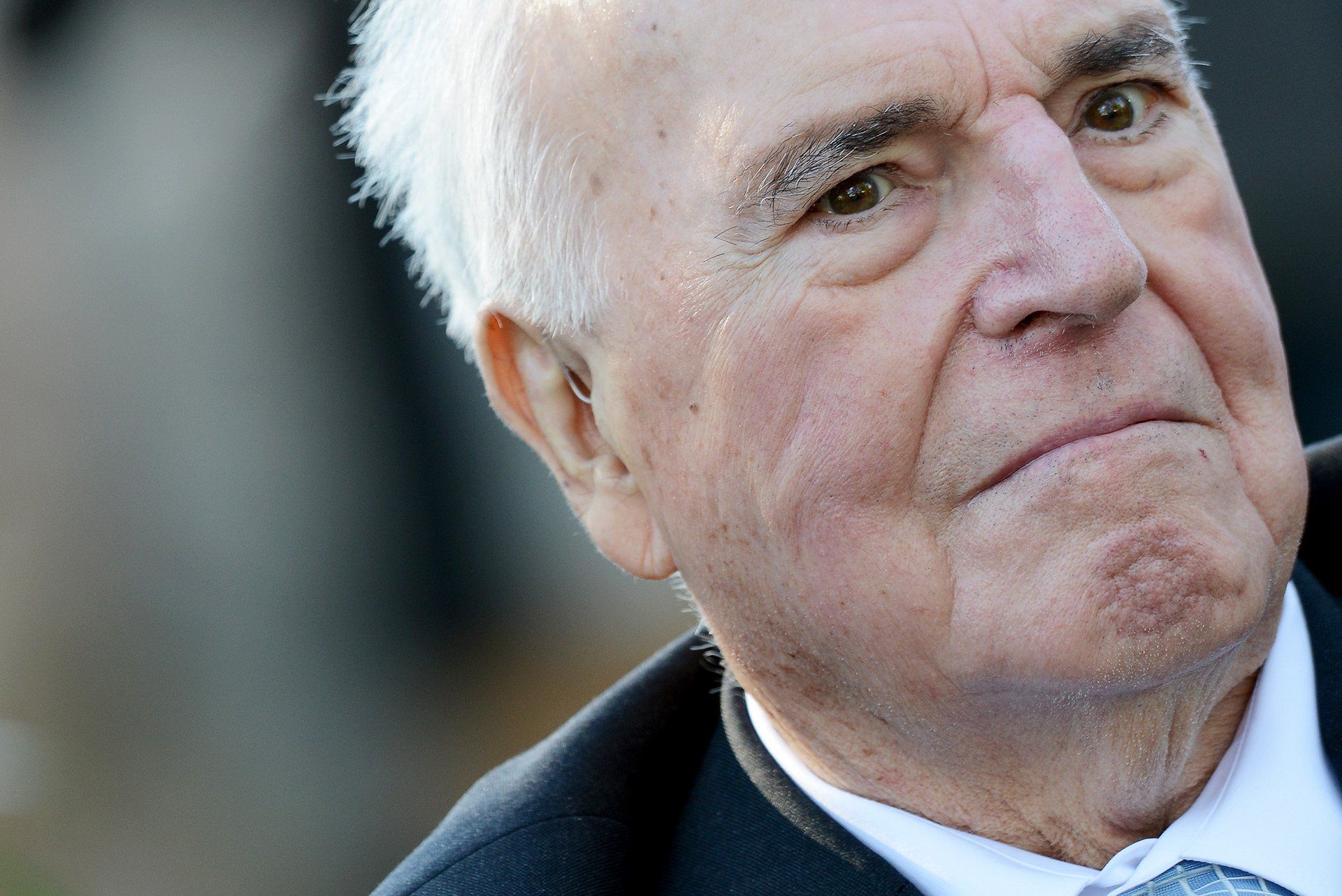 Former Chancellor Helmut Kohl (CDU) attends the ceremonial unveiling of a commemorative plaque on 21 May 2013 at the German-German Museum in the formerly divided village of Mödlareuth near Hof (Bavaria). The Bavarian state government honoured former Chancellor Kohl for his services to German unity. Photo: David Ebener/dpa