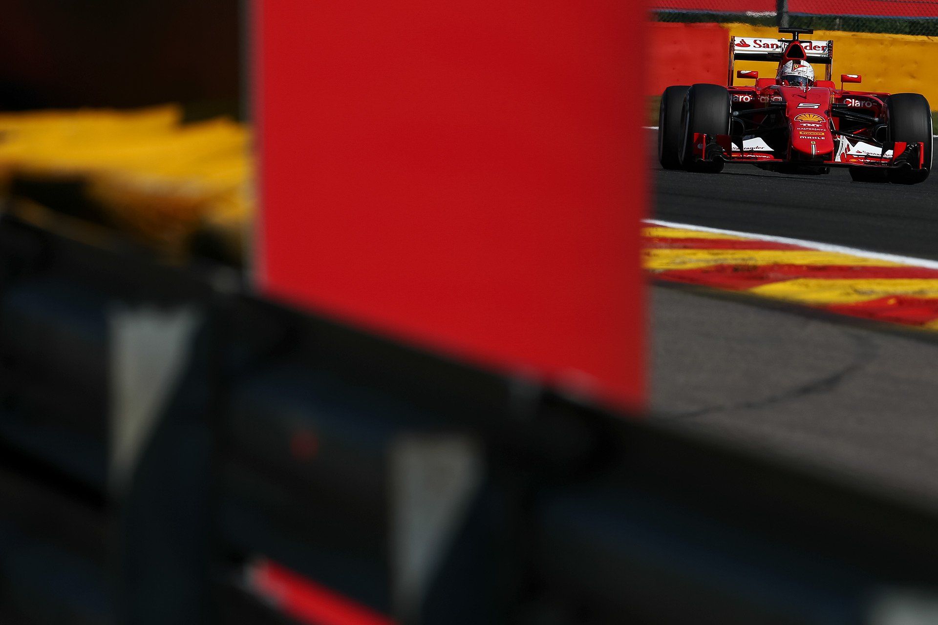 German Formula One driver Sebastian Vettel of Scuderia Ferrari steers his car during the third practice session of the Formula One Grand Prix of Belgium at the Circuit de Spa-Francorchamps near Spa, Belgium, 22 August 2015. Photo: David Ebener/fototronik.de