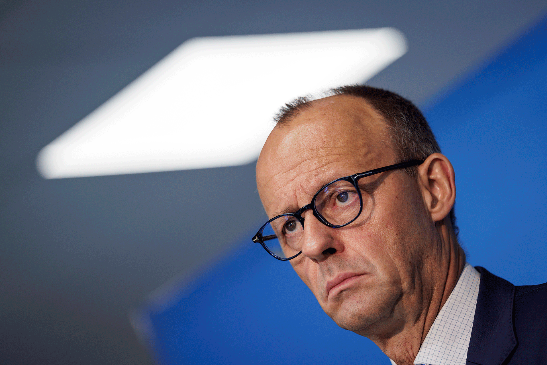 Der CDU-Vorsitzende Friedrich Merz, der Flüchtlingen aus der Ukraine „Sozialtourismus“ vorgeworfen hat, spricht am 06.10.2022 im Rahmen eines „offenen Handwerkerfrühstücks“ bei Estrich Tscherner in Belm. Foto: David Ebener ***Stichworte*** #LTW22CUOS, CDU, Offenes Handwerkerfrühstück, Wahl, Wahlen, Politik, dam-archiv